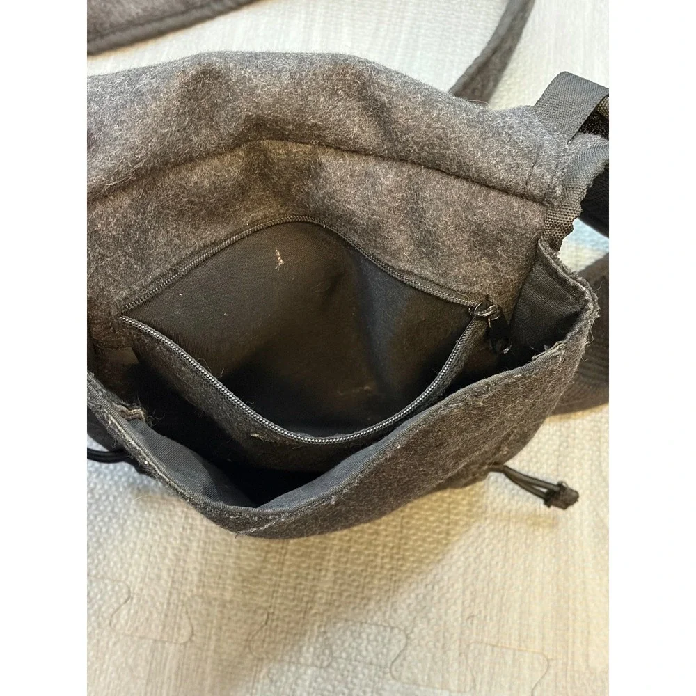 Y2K American Eagle Charcoal Wool Felt Utility Crossbody Bag‎ Zip Wallet Set